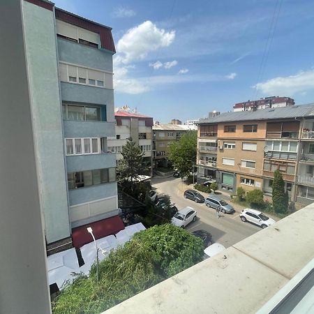פרישטינה Shesh Hostel מראה חיצוני תמונה