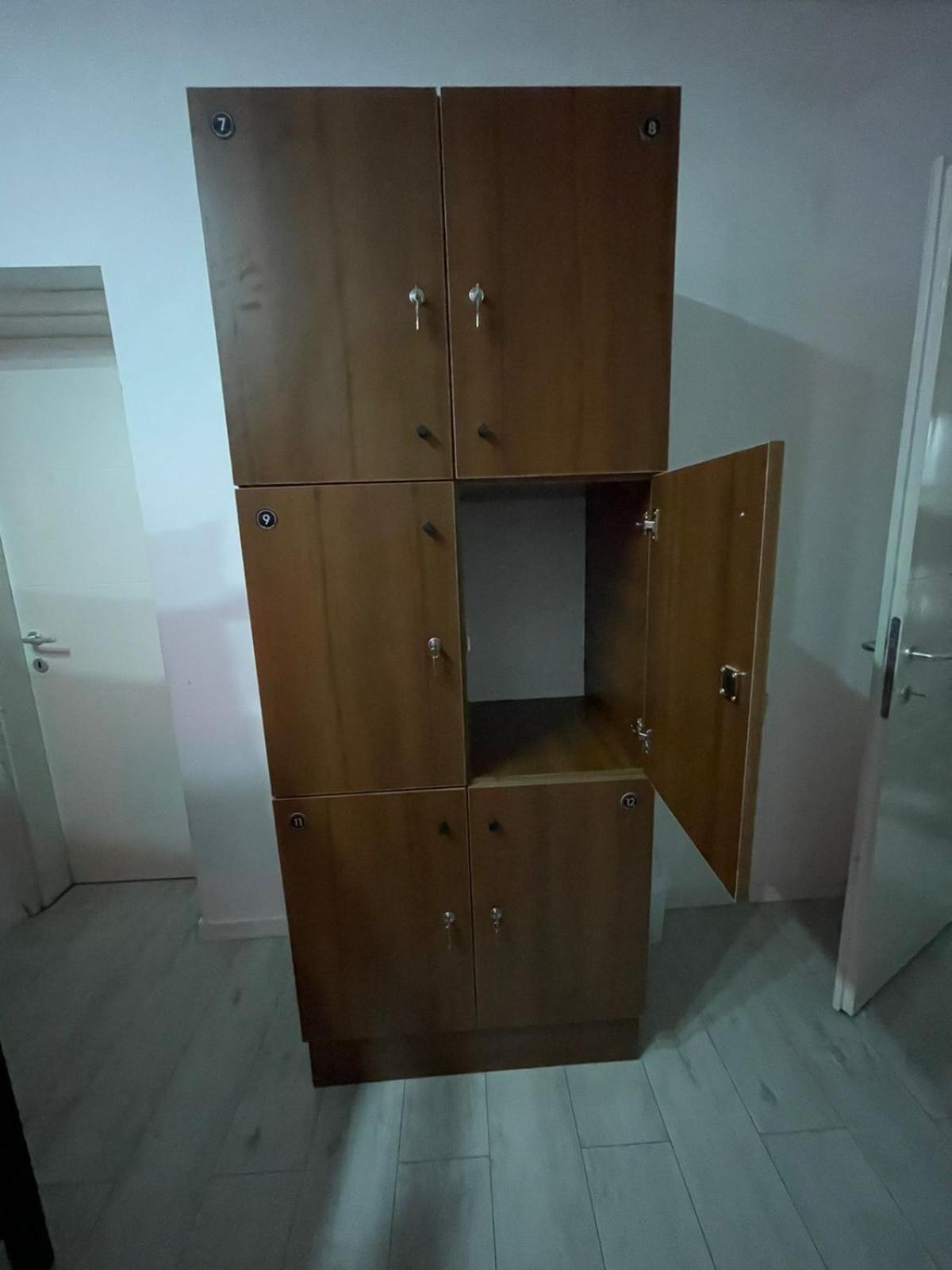 פרישטינה Shesh Hostel מראה חיצוני תמונה